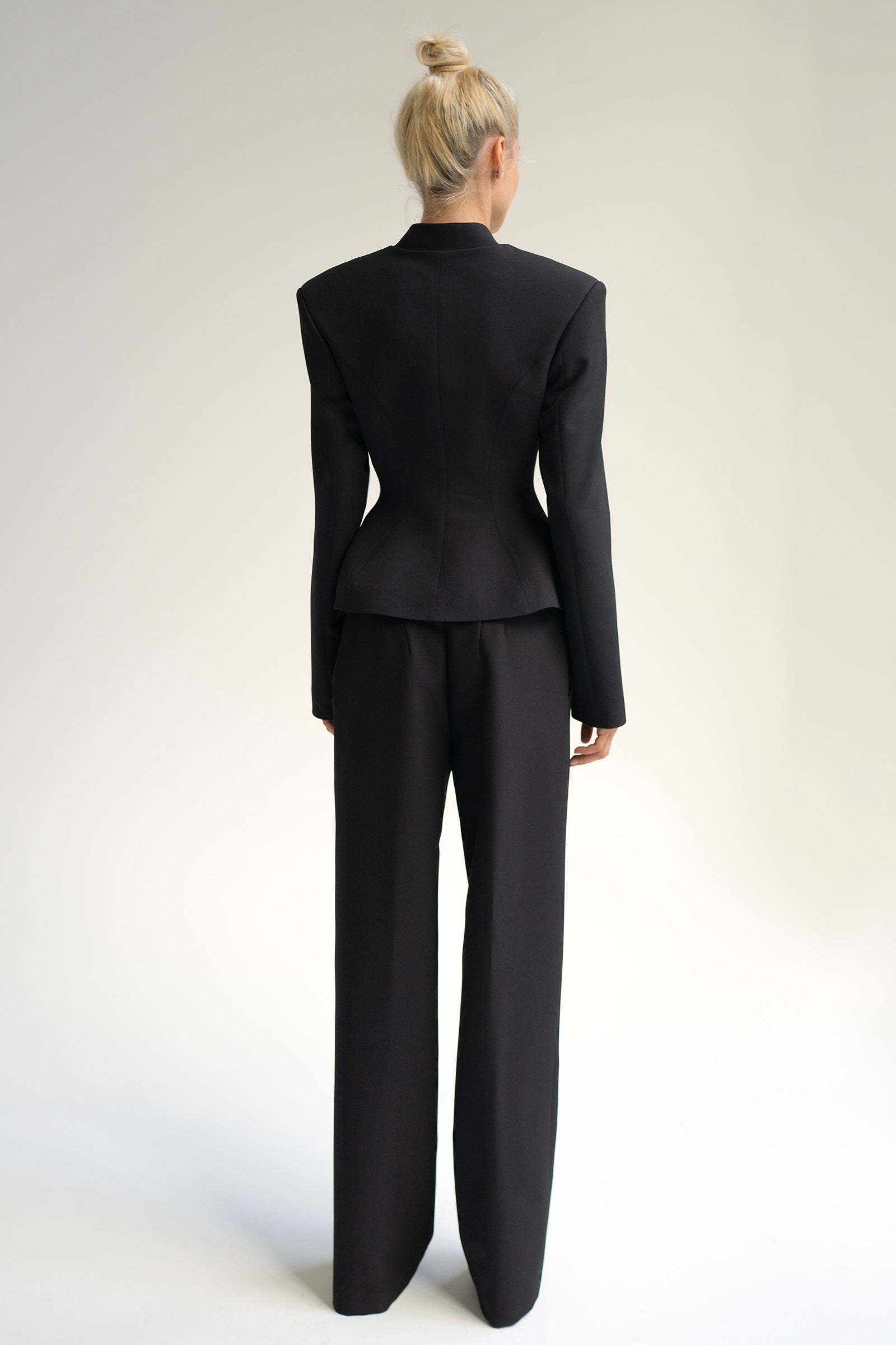 брюки женские черные прямые