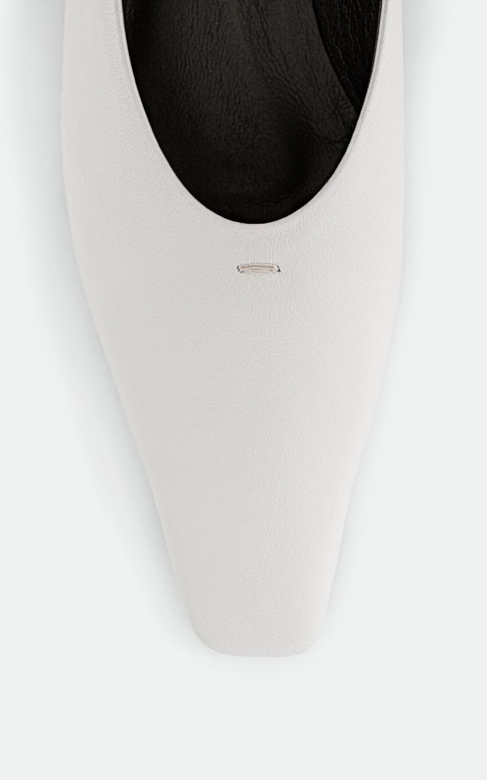 NOAH Leather Pumps with Pointed Toe