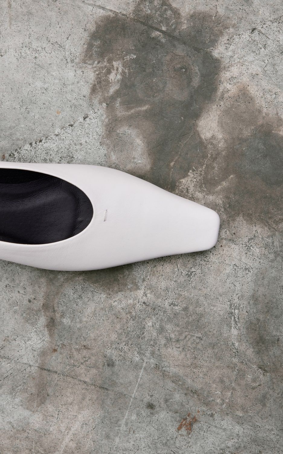 NOAH Leather Pumps with Pointed Toe