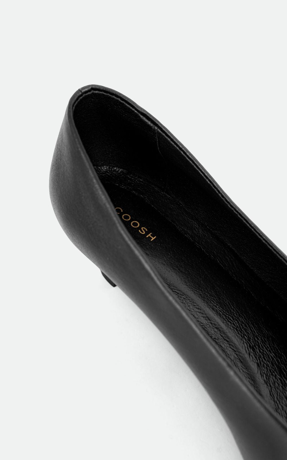 NOAH Leather Pumps with Pointed Toe