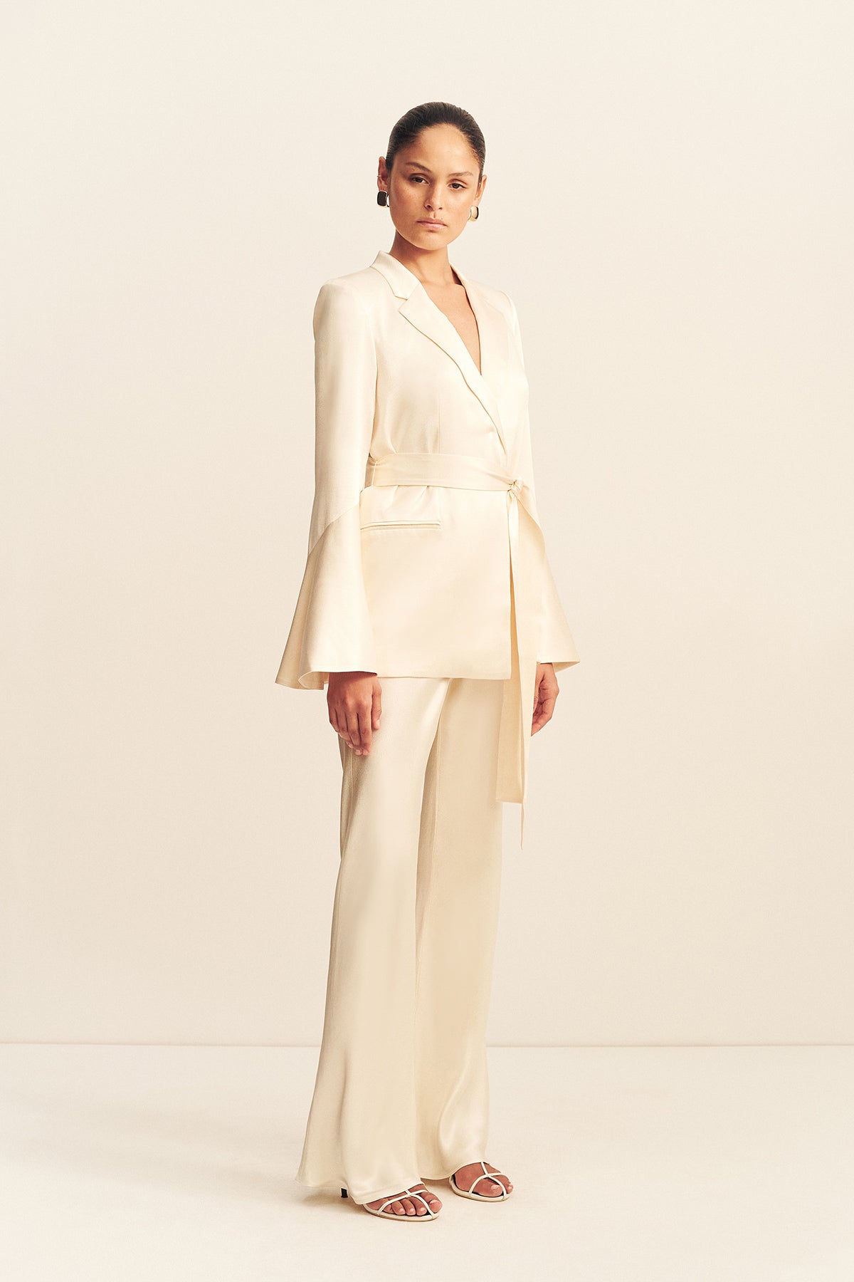 LA LUNE FLARED SLEEVE BELTED BLAZER - CREAM
