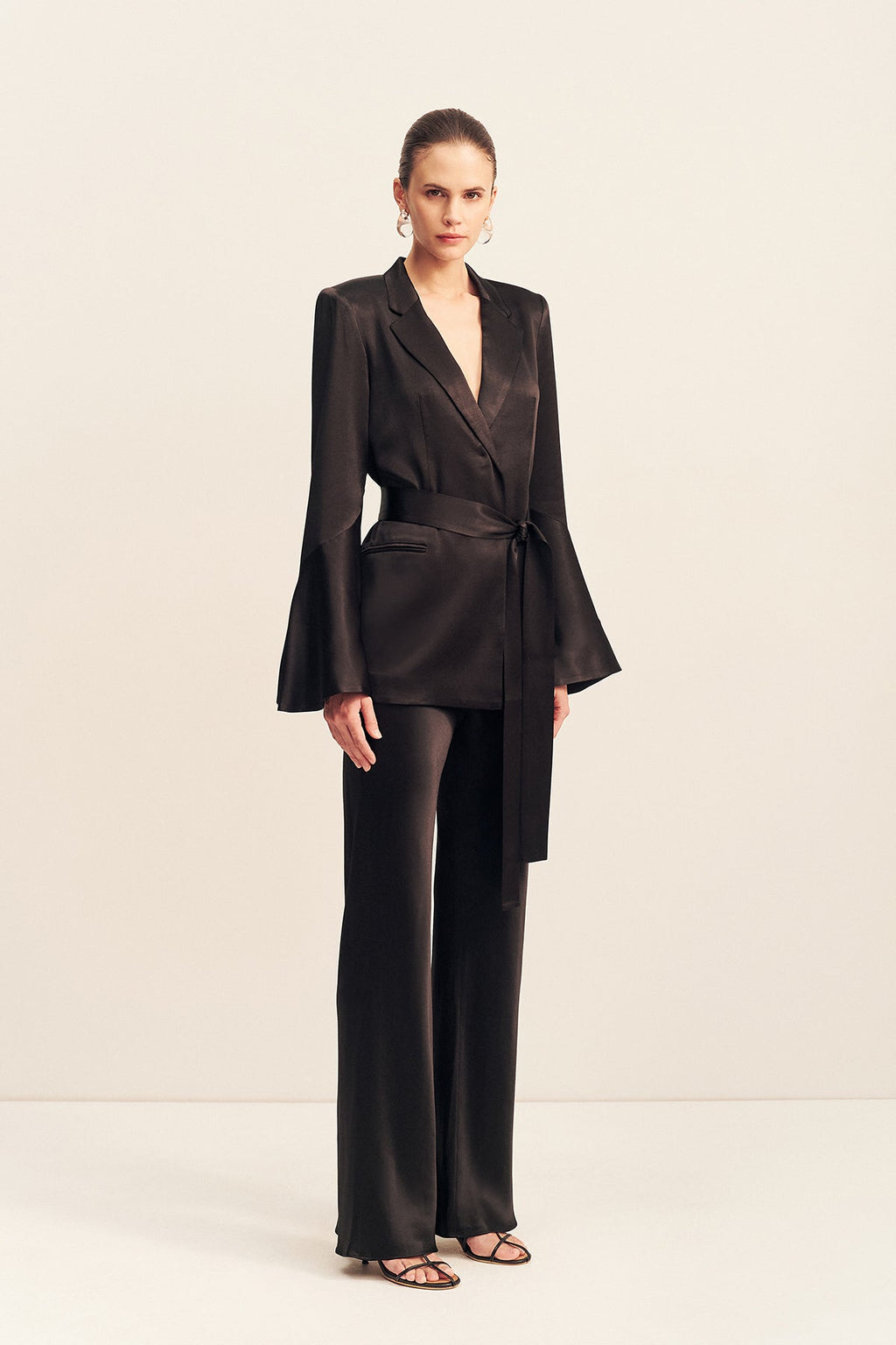 LA LUNE FLARED SLEEVE BELTED BLAZER - BLACK