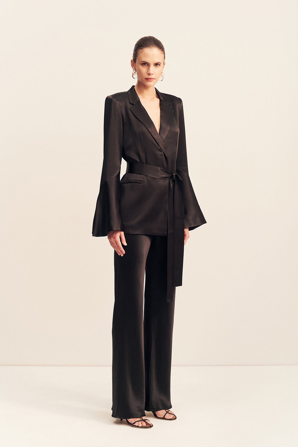 LA LUNE FLARED SLEEVE BELTED BLAZER - BLACK
