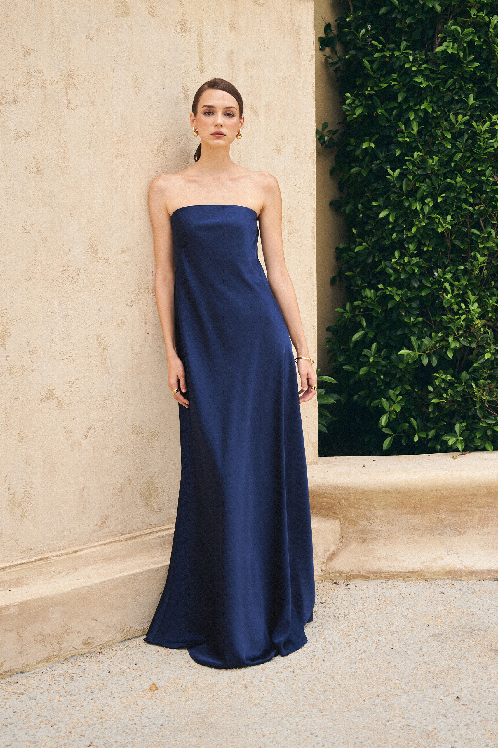 NAOMI STRAPLESS GOWN - NAVY