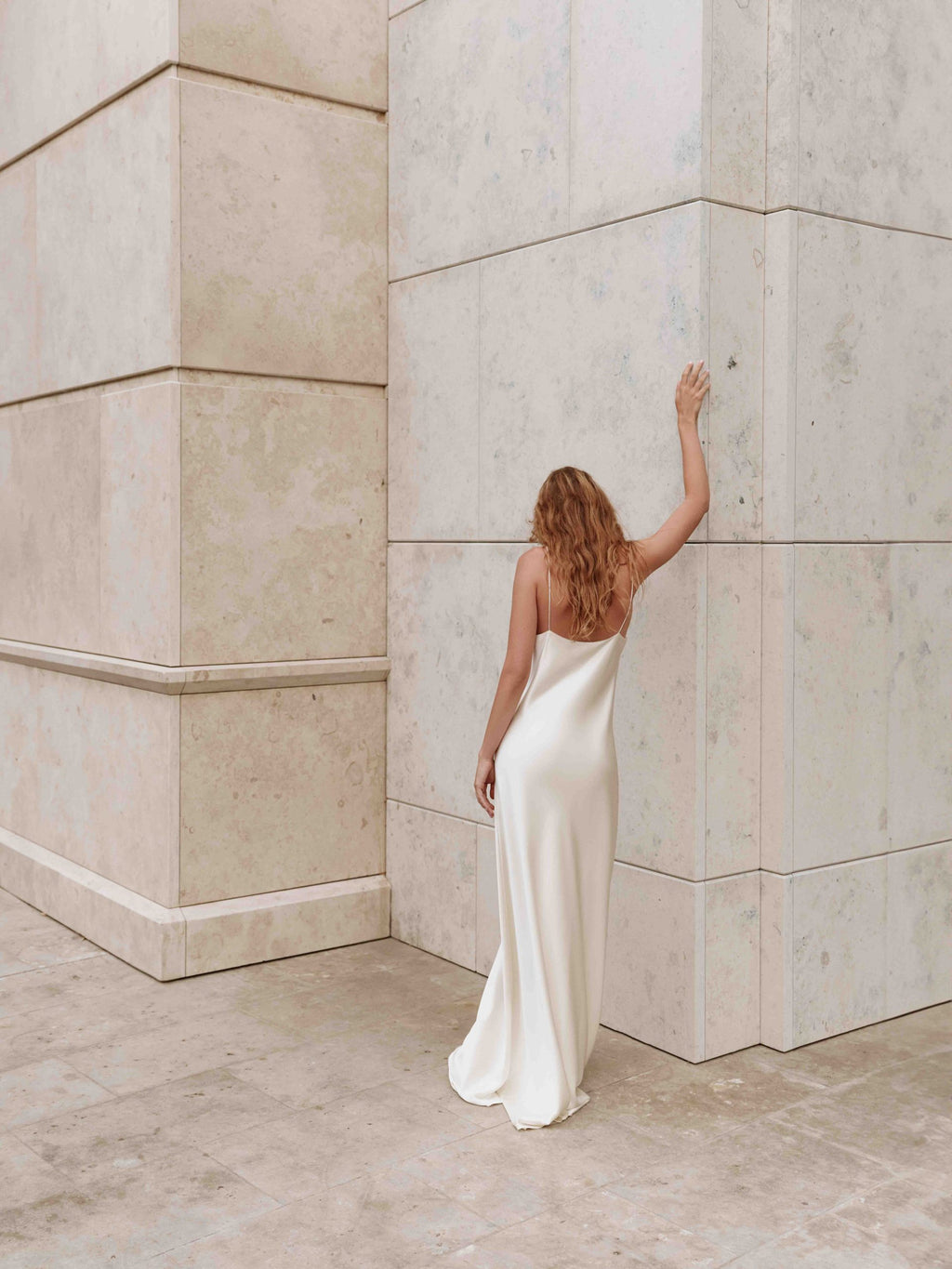 Carolyn White silk-satin maxi dress - Image 4