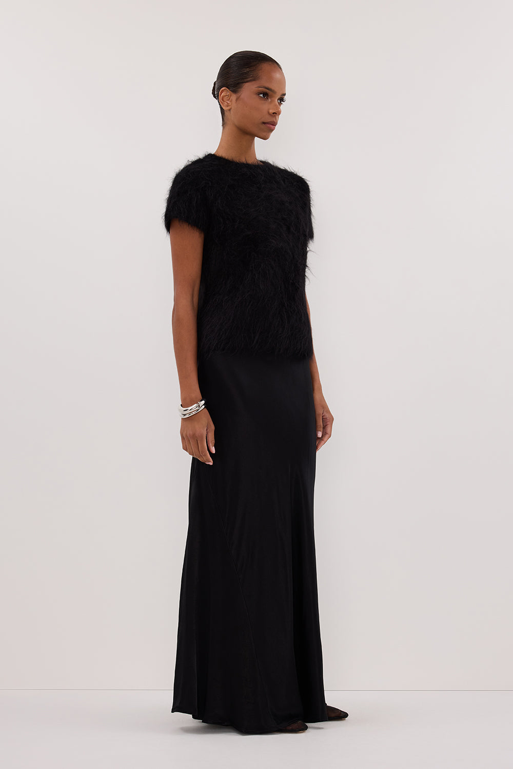 SALMA BLACK CAP SLEEVE KNIT TOP