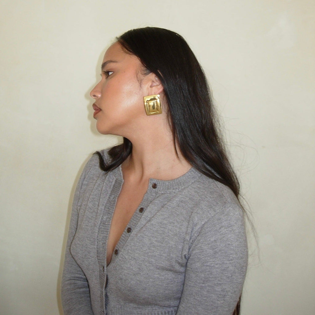 PLATE EARRINGS