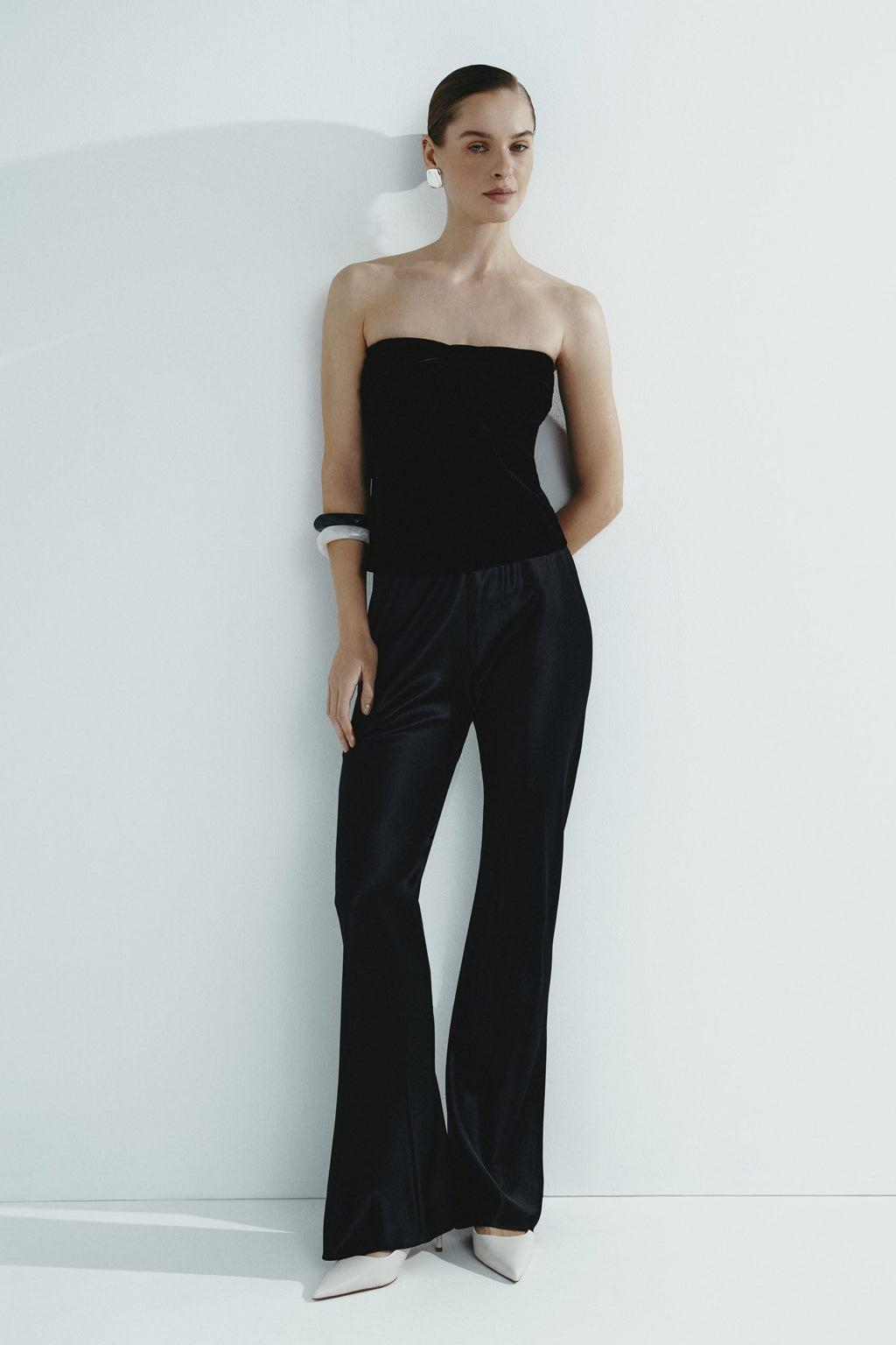 Riviera Black silk satin bias cut slim pants - Image 5