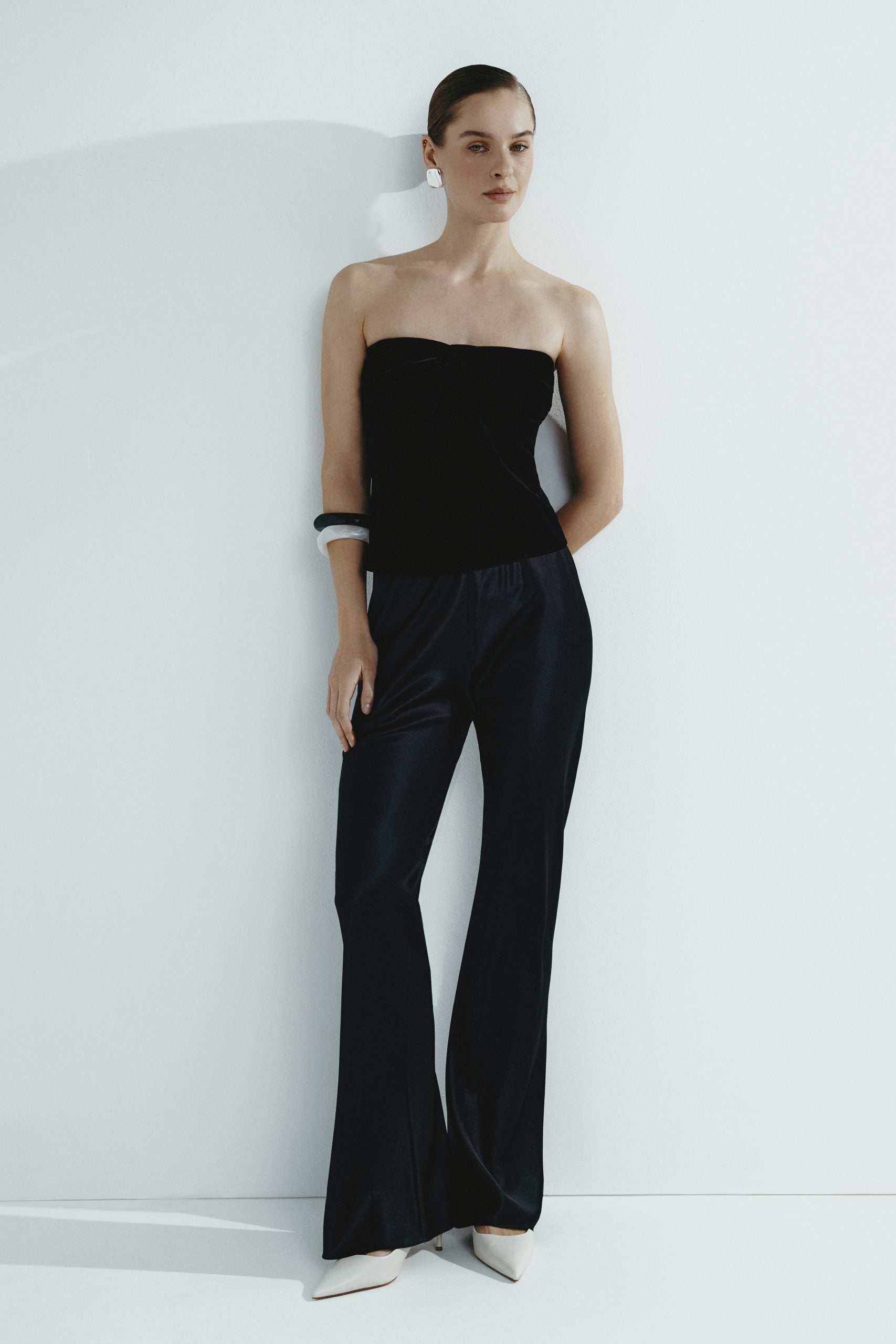 Riviera Black silk satin bias cut slim pants - Image 5