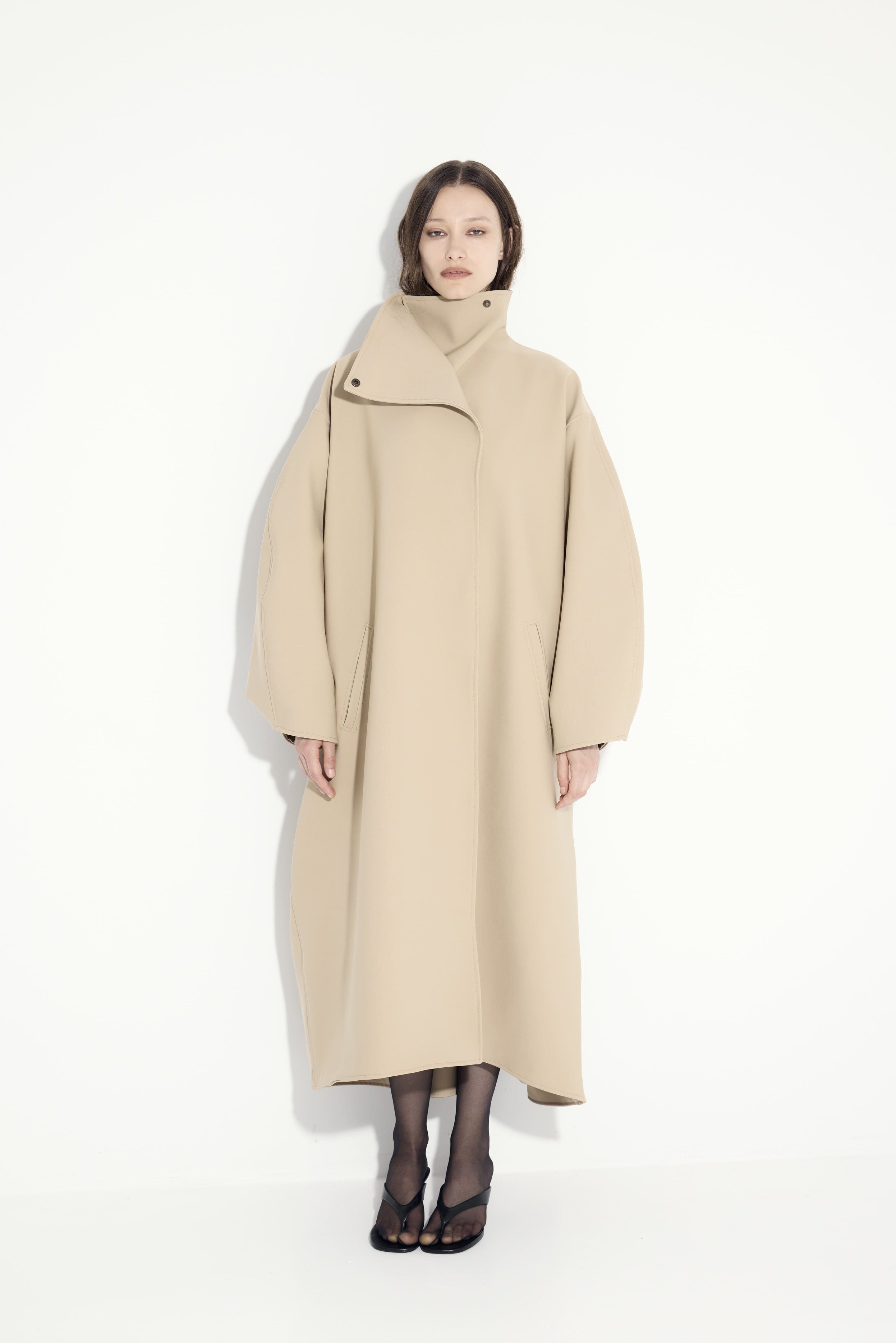 Signature Mia Coat in beige
