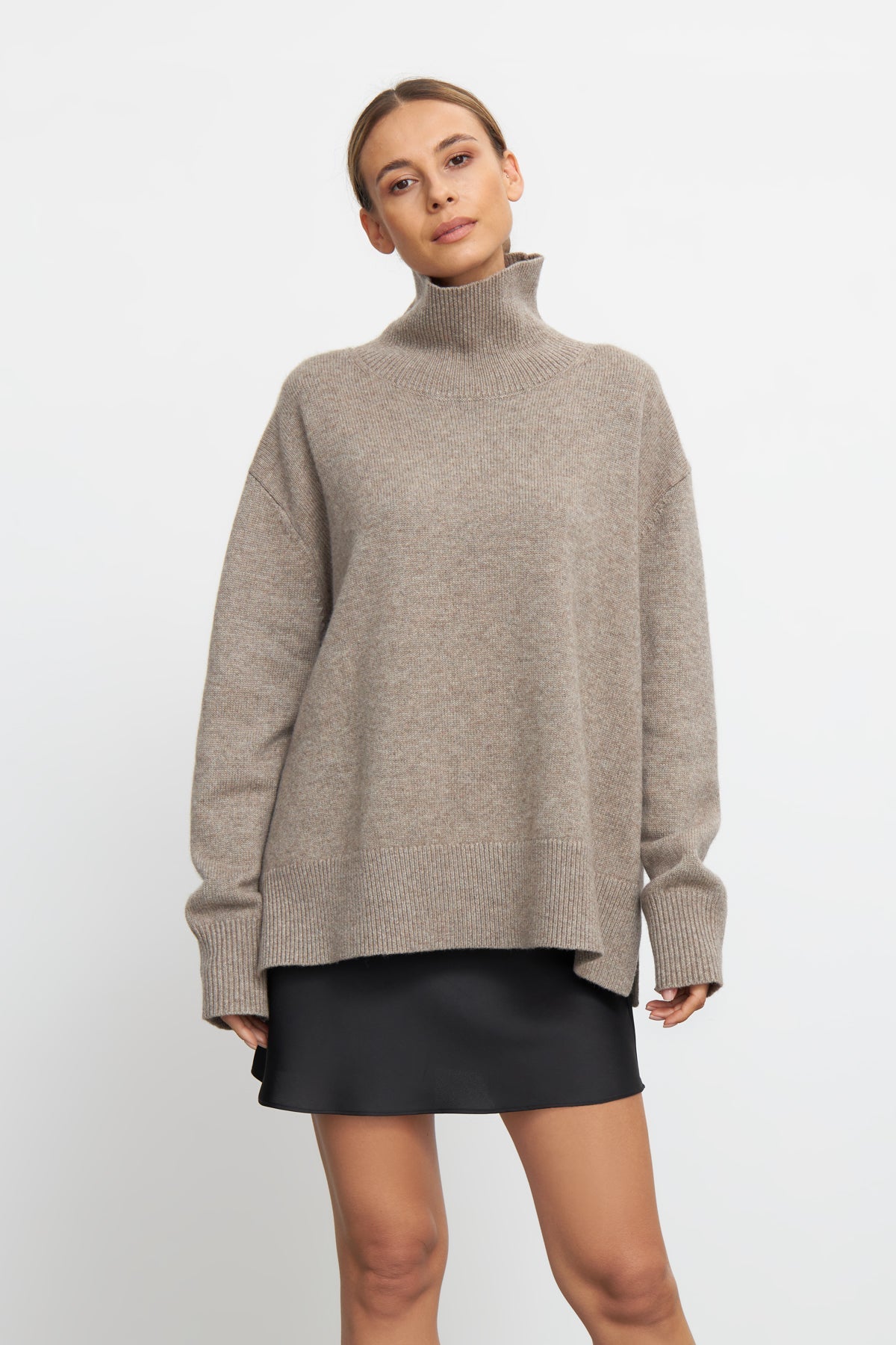 Kyle Sweater - Brown