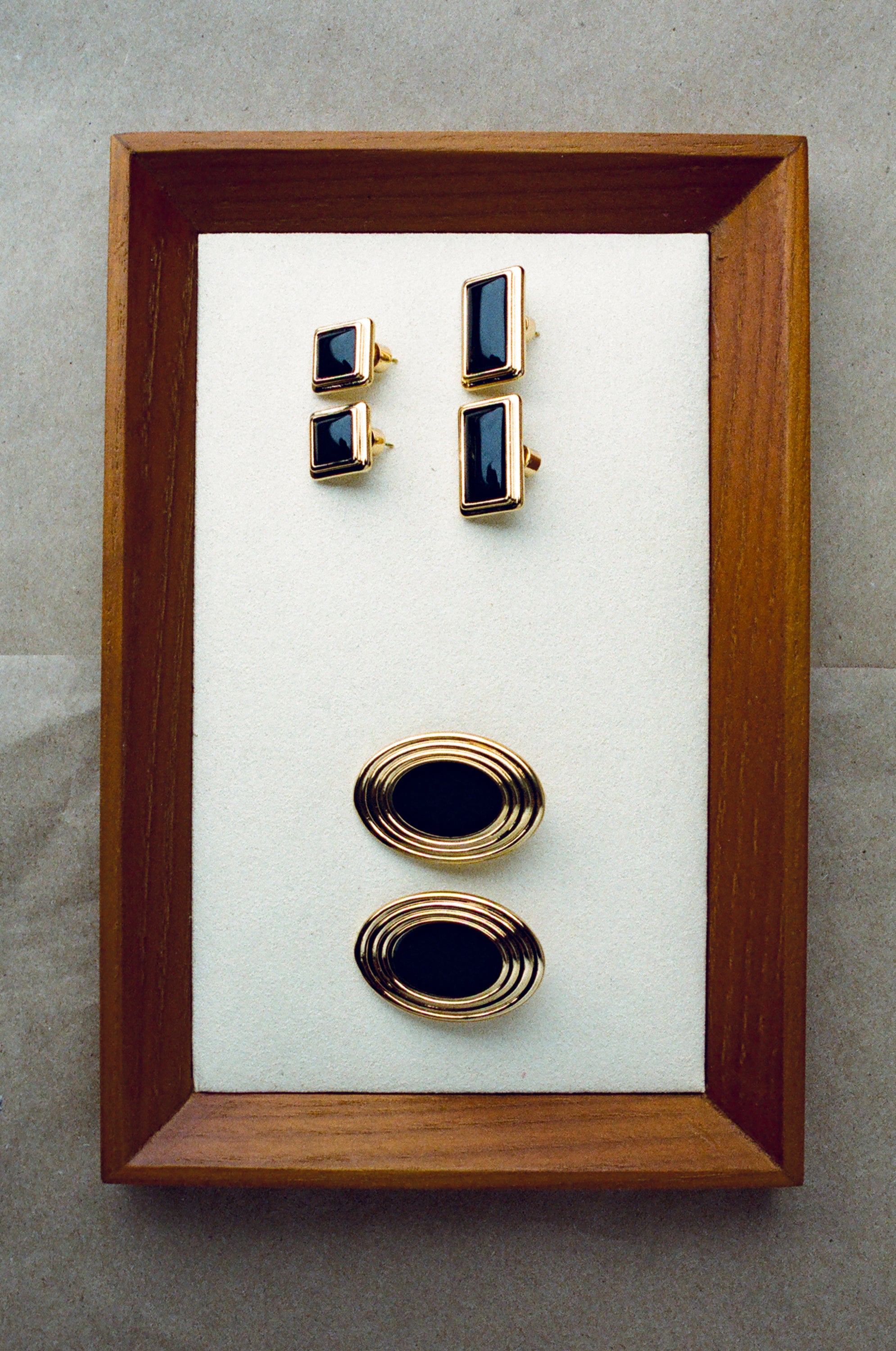 ARCHER RECTANGLE EARRINGS