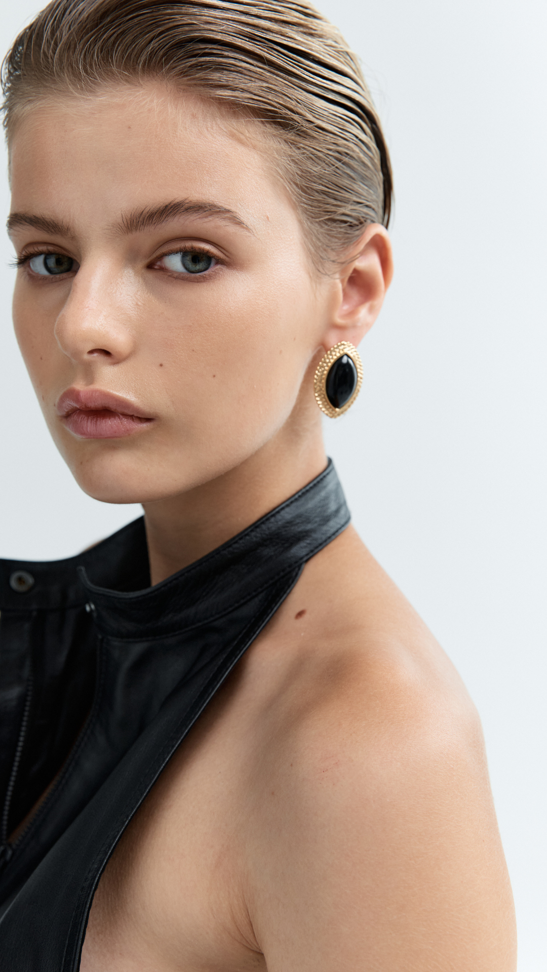 NOIR EARRINGS