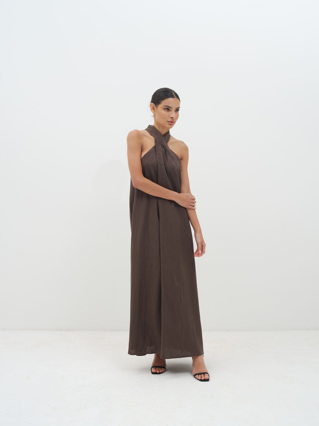 Mélina Crisscross Linen Maxi Dress