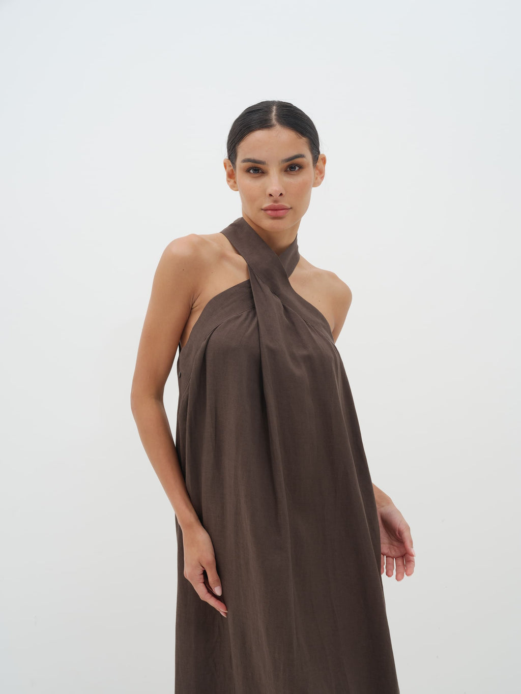 Mélina Crisscross Linen Maxi Dress