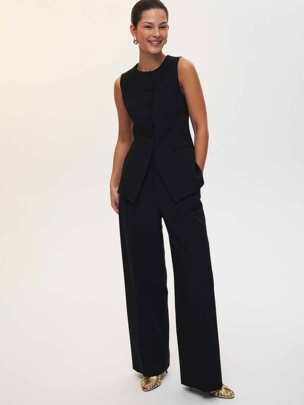 The elegant Midnight Time vest