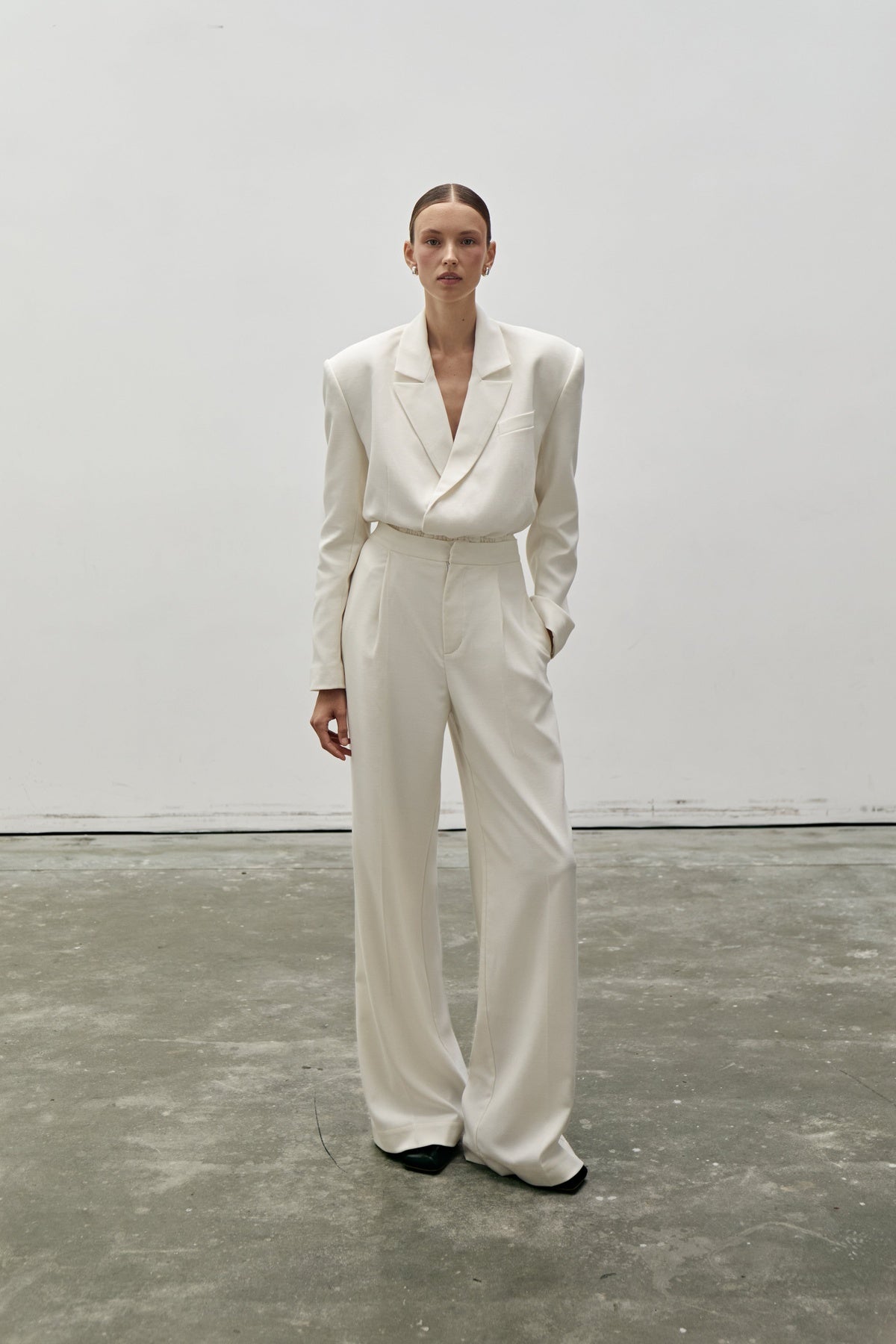 Bodysuit Clasp Blazer 